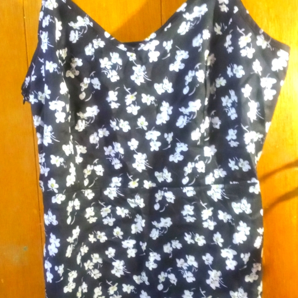 ROMWE Ditsy Floral Slit Cami Dress. Large size. Black with white flowers. NWT